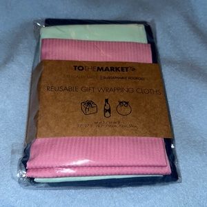 TO THE MARKET Reuseable Gift Wrapping Cloths NIP Set of 3.